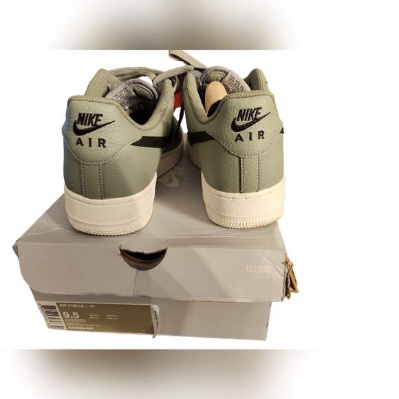 AIR FORCE 1, Gray, Black, and White 9.5 Sneakers! No Box - Picture 9 of 9